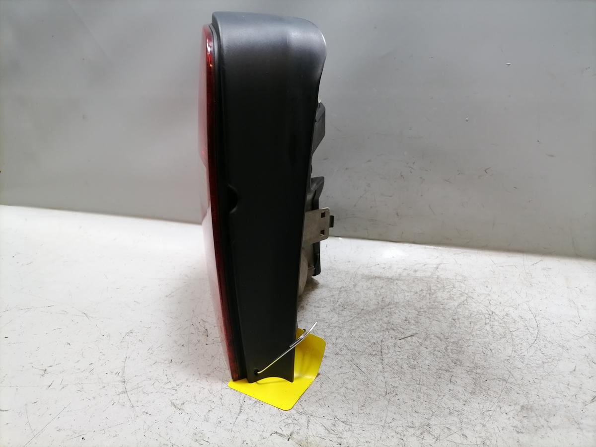 VW Touran 1T original R&uuml;cklicht R&uuml;ckleuchte Schlussleuchte links Bj.2006
